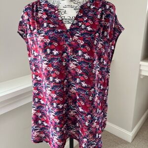 Soft flowered cap sleeve v neck top
